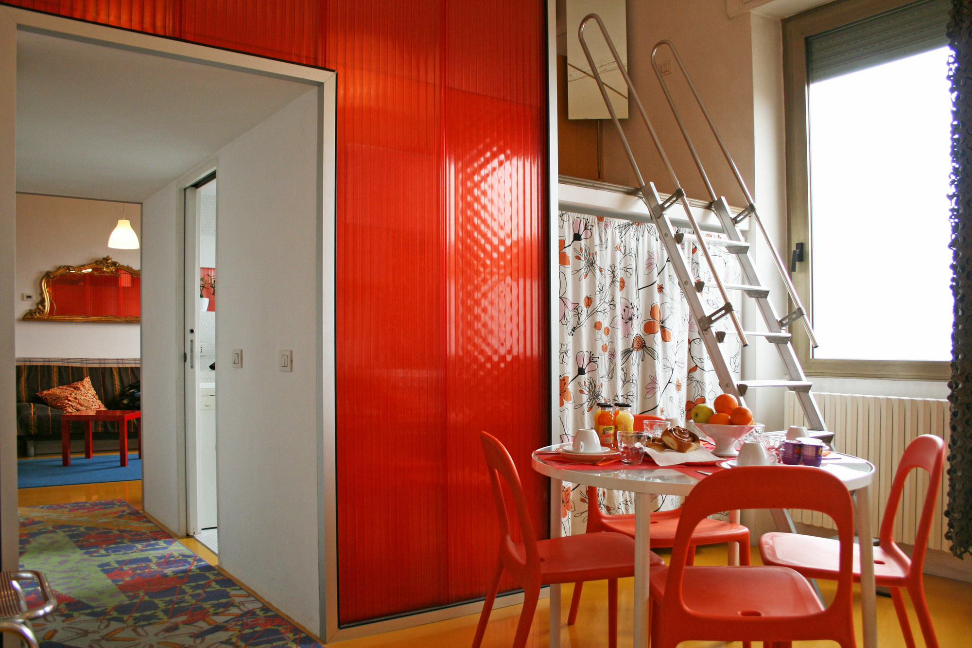 Bed & Breakfast Loft